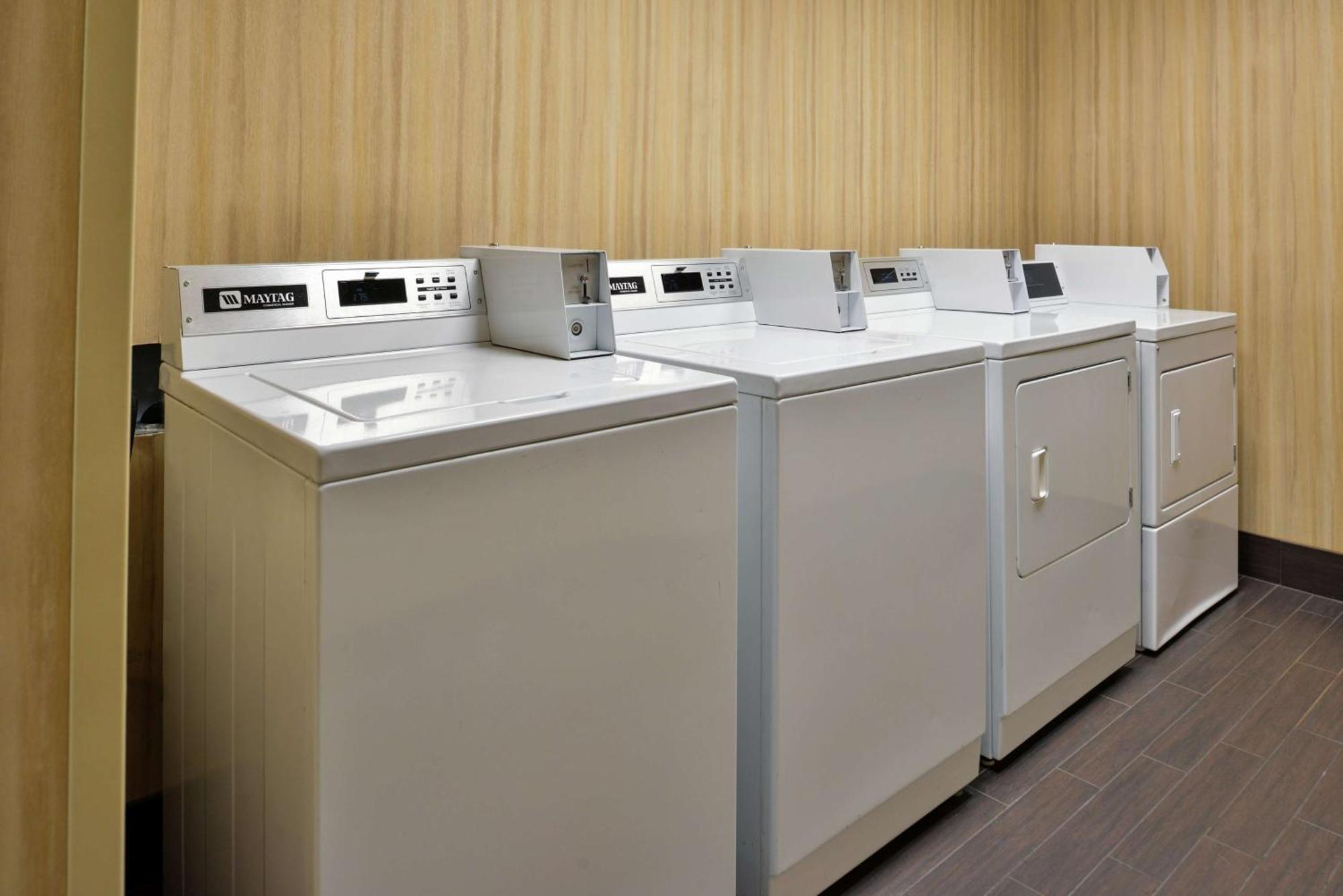 Hampton Inn Idaho Falls / Airport מראה חיצוני תמונה